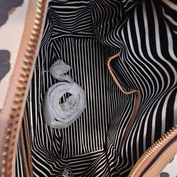 Tory Burch Leopard Print Bag in Tan and Black - Picture 14 of 14